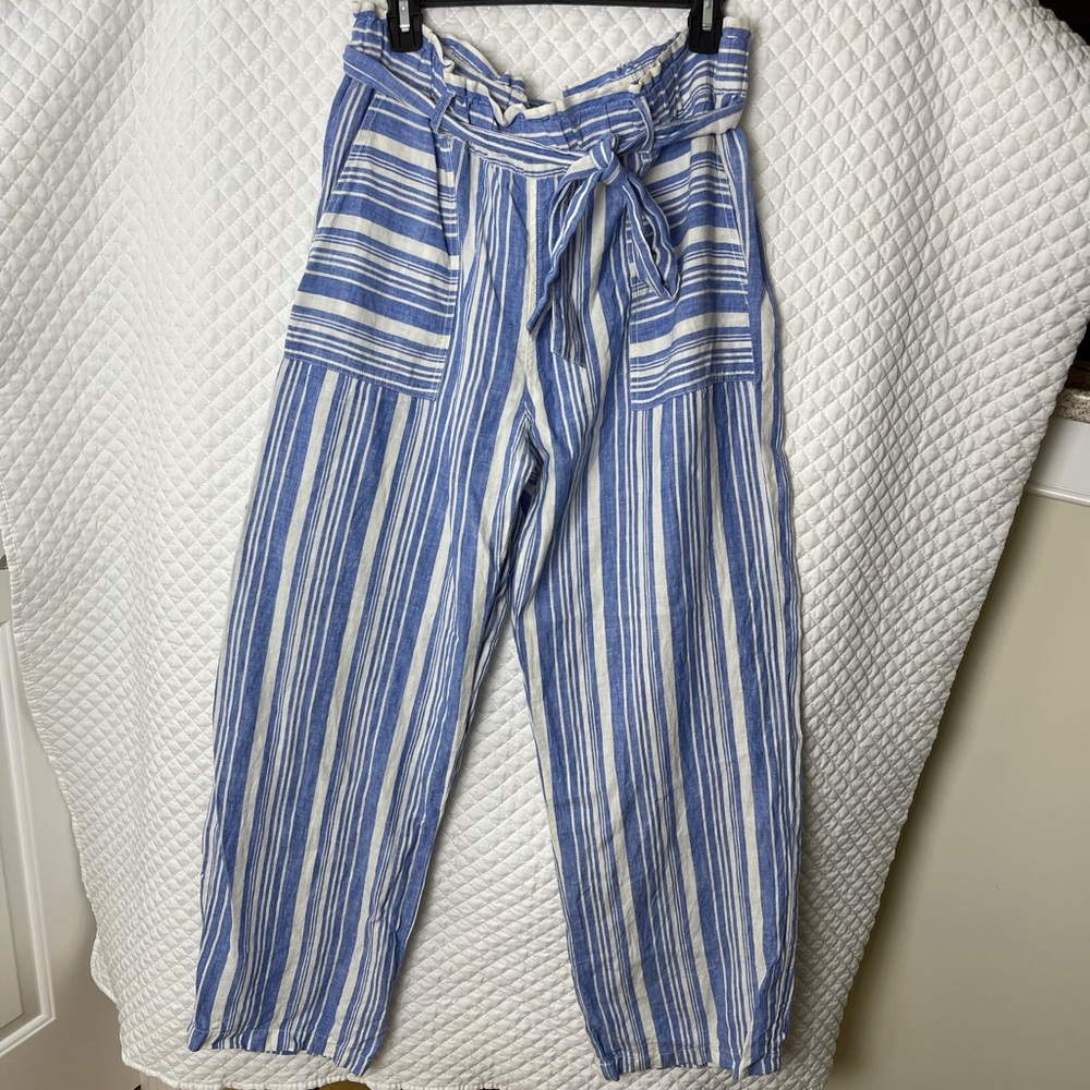 100% linen pants. Wide leg easy to wear. Size XL. Vacation time!